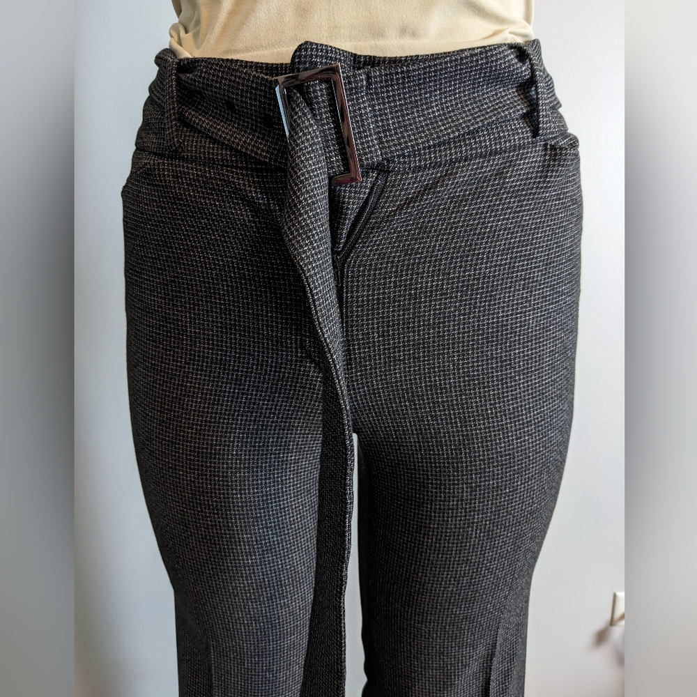 White House Black Market, Belted, The Boot leg trousers, Charcoal Gray, Sz. 6
